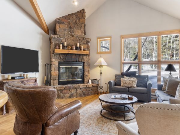 Ski In/Ski Out Townhouse Hot Tub, 3-Bed in Teton Village